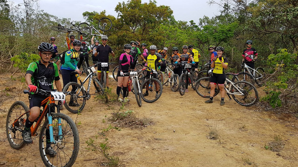  Trilhão de Bicicleta reúne profissionais e amadores em Lagoa da Prata