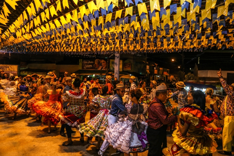  Católicos realizam tradicional festa julina em Martins Guimarães neste sábado (13)