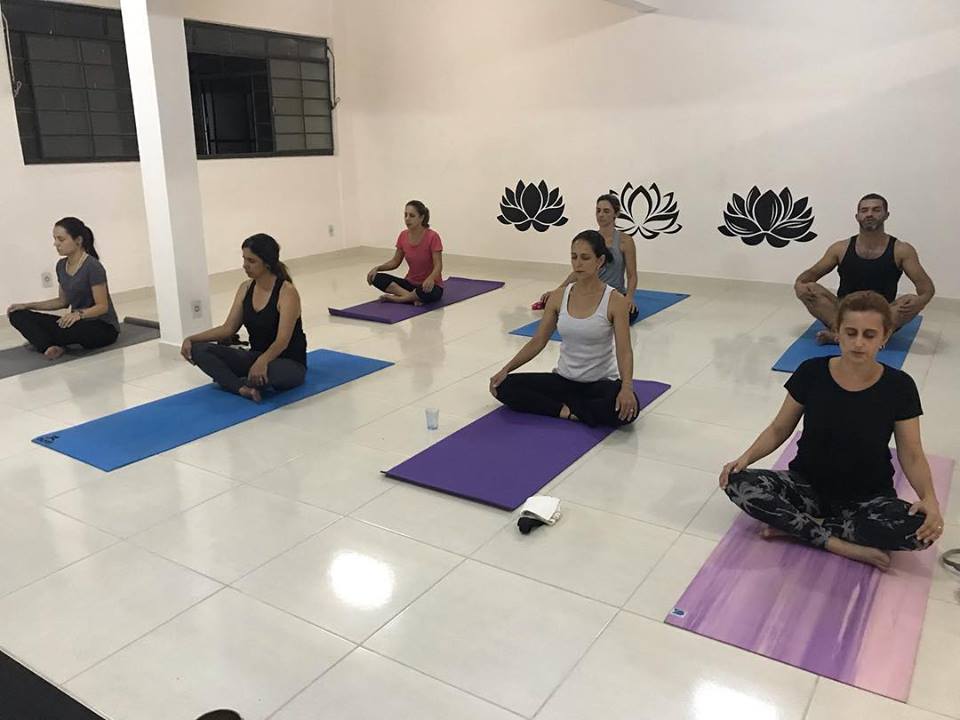  Estúdio promove workshop de yoga em Lagoa da Prata; saiba como participar