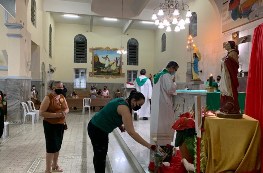  Paróquia São Carlos Borromeu divulga programação de celebrações para dia do padroeiro de Lagoa da Prata