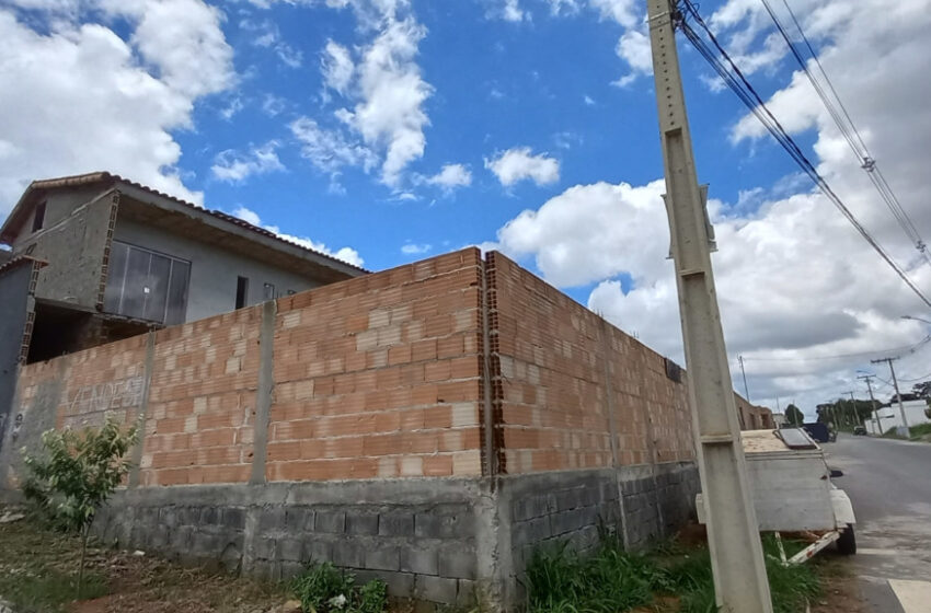  Oportunidade! Novva Imóveis anuncia venda de casa no Bairro Mangabeiras