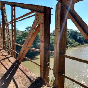 Ponte Olegário Maciel sobre o Rio São Francisco