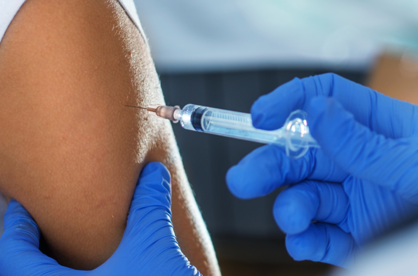  Campanha de vacinação contra a gripe acontece nesta terça-feira (28), em Lagoa da Prata
