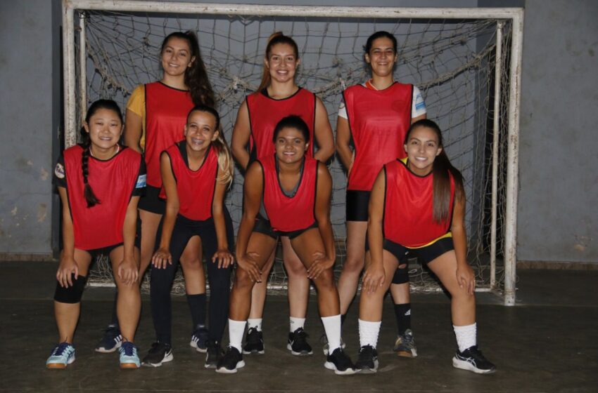  “São sentimentos que eu não tinha desde a adolescência”, diz moradora de Lagoa que fundou uma equipe de handebol na cidade