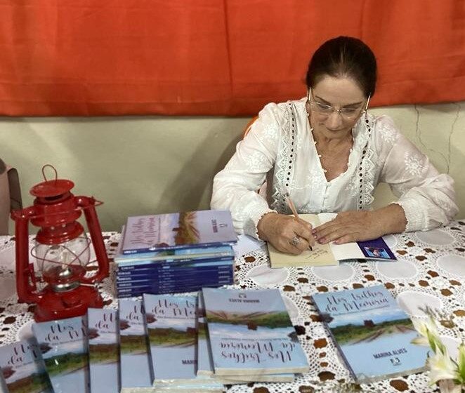  “Nos Trilhos da Memória”: escritora lagopratense, Marina Alves, publica livro sobre Martins Guimarães